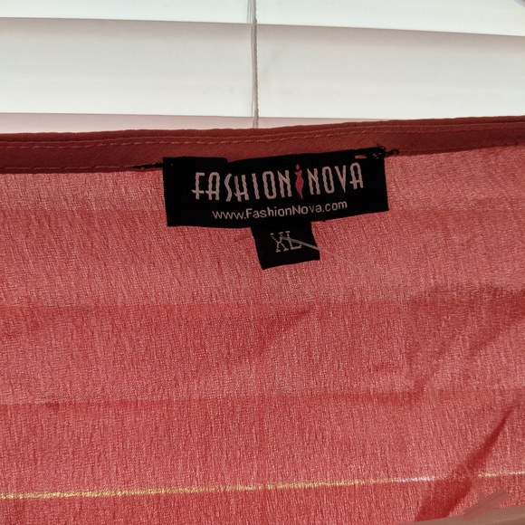 Dusty Rose, Tie Front Crop Top - Picture 3 of 3